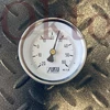 Kép 3/3 - Bimetál hőmérő átm. 63mm -20/+60°C L= 100mm 1/2" hátsó csatlakozás